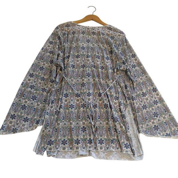 Vintage 2000s Paisley Print Top Plus Size 1X Bell Sleeve Tie Back Y2K Milkmaid - Picture 9 of 9